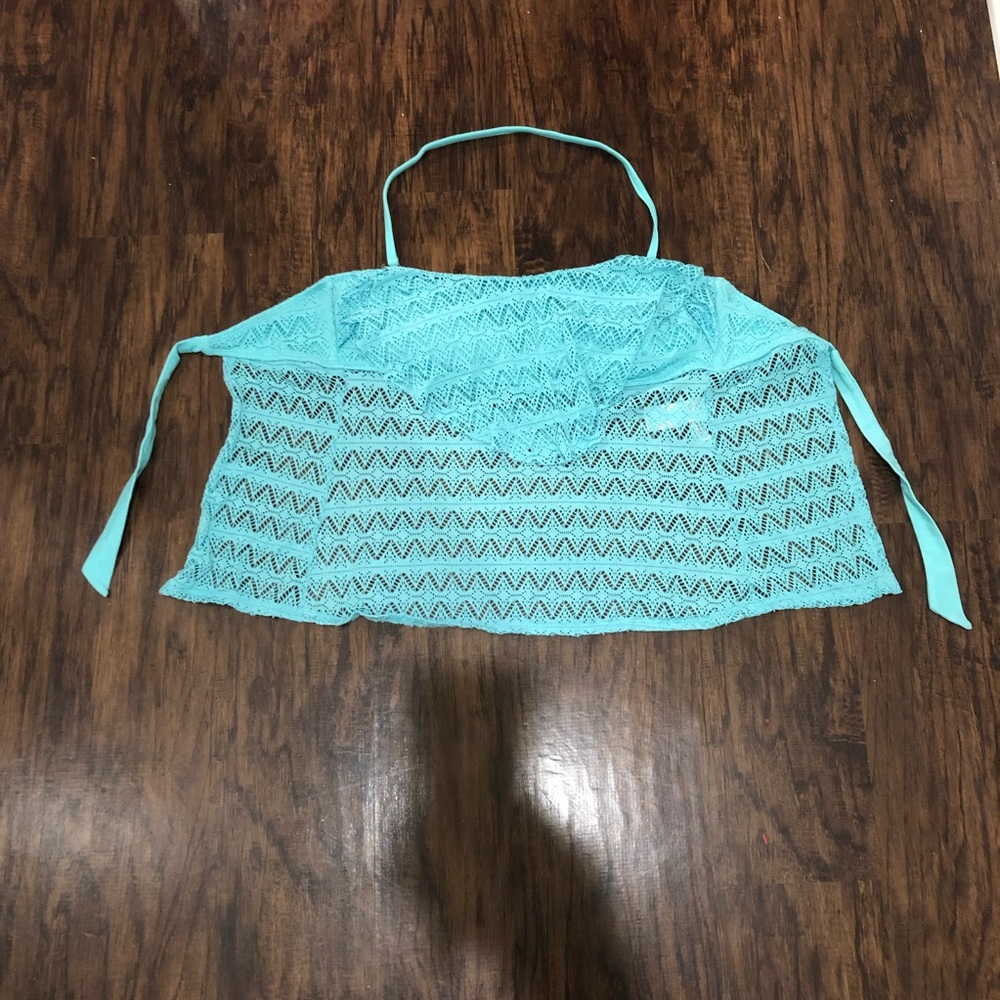 Hula Honey crochet lace bikini top size L